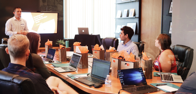 Let’s talk: How to pitch to investors
