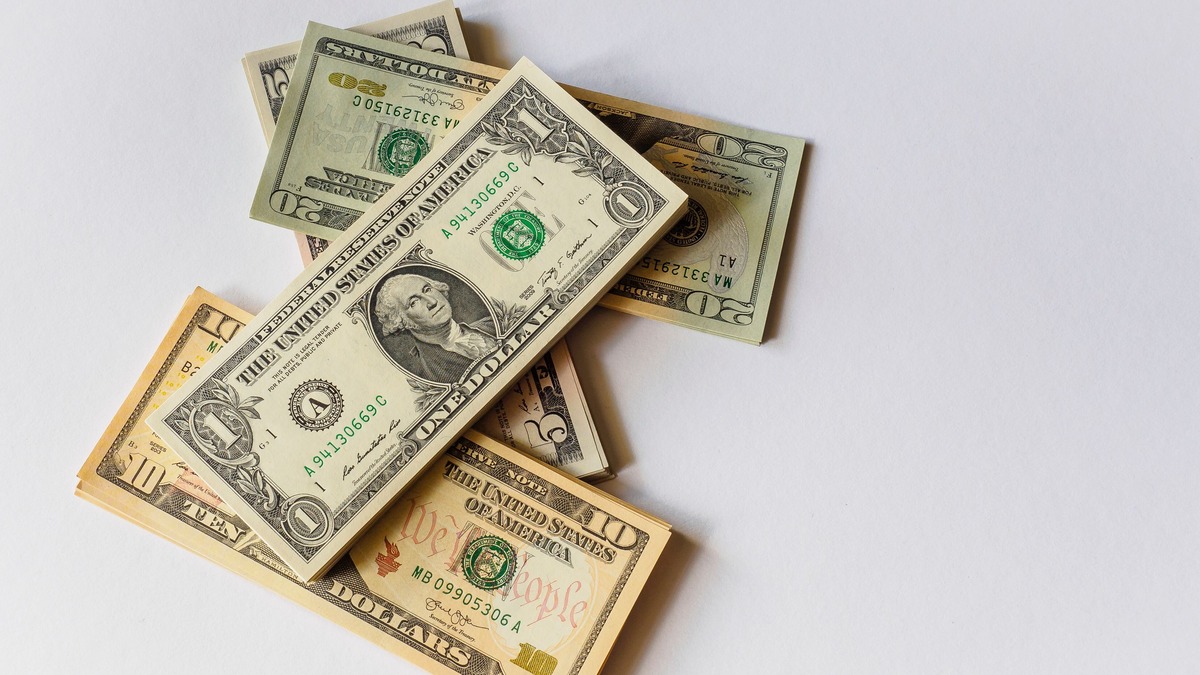 New Aussie online spending data signals strong start to 2024